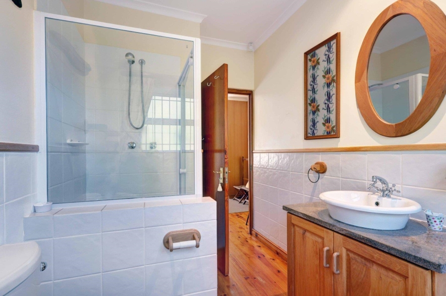 4 Bedroom Property for Sale in Van Riebeeckshof Western Cape